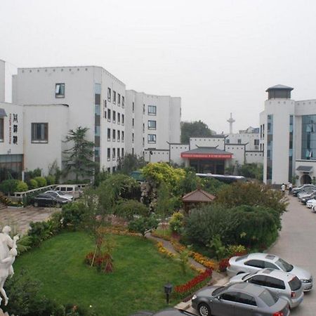 Beijing Post Hotel Exterior photo